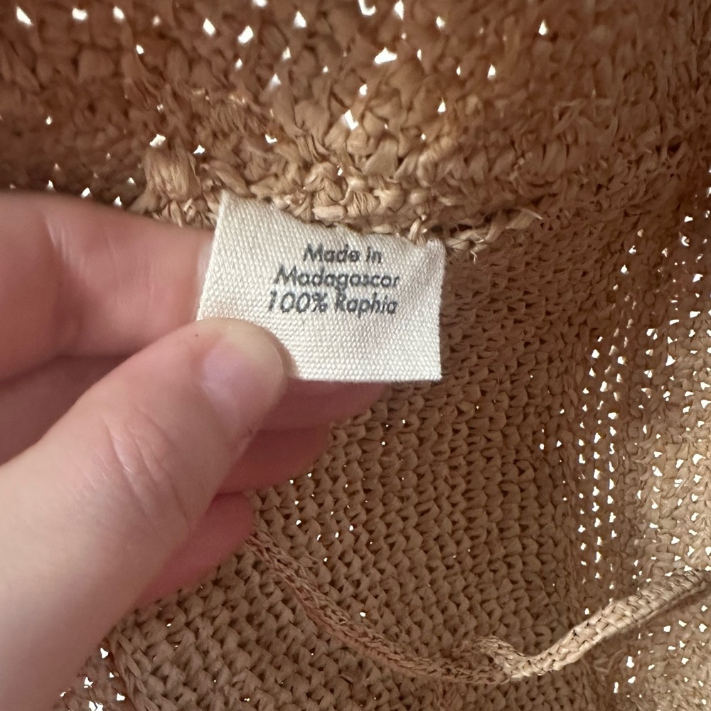 Woven Straw Tote Bag in Natural - Lightweight Summer Handbag - Picture 6 of 16